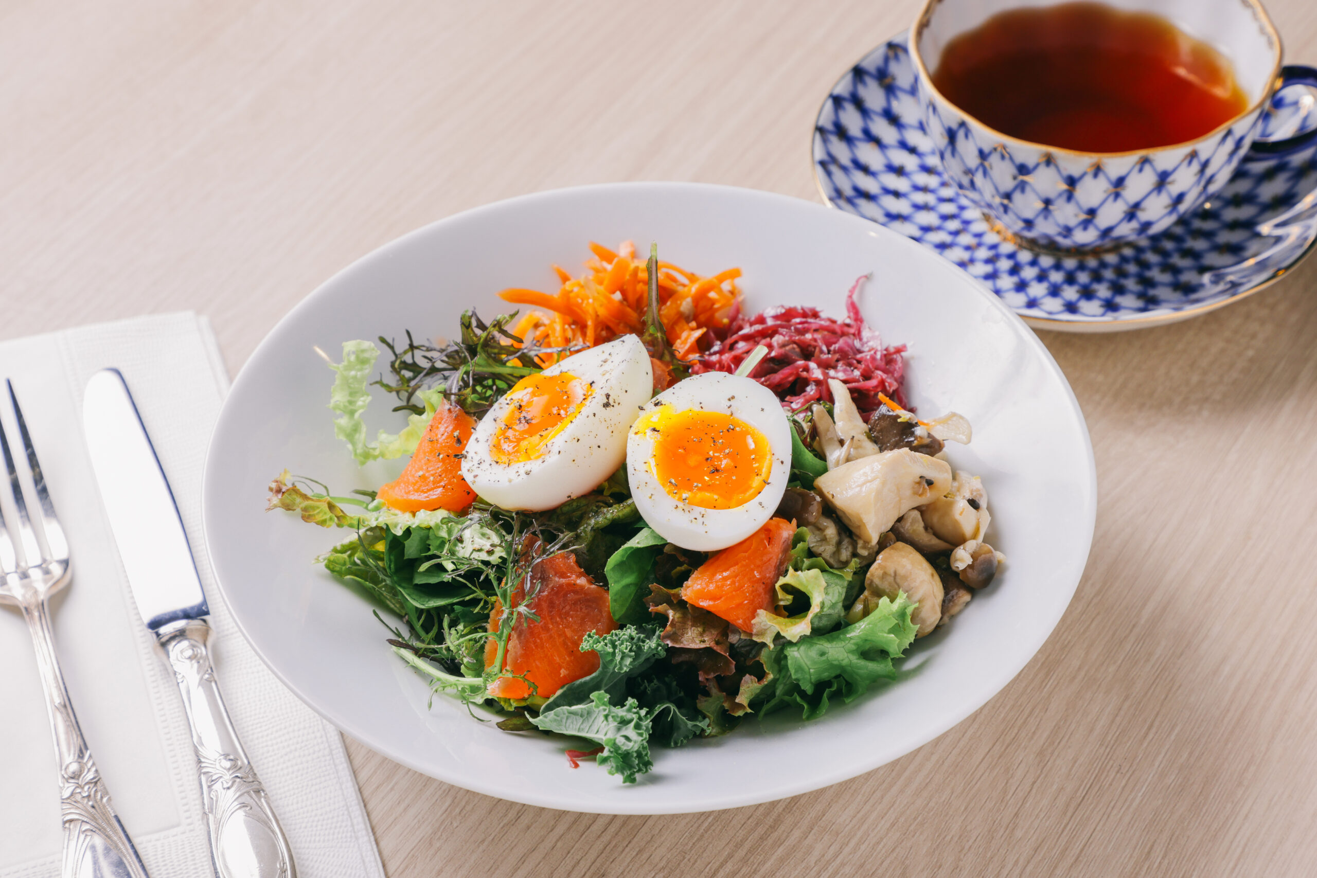 喫茶メニュー 具沢山サラダ